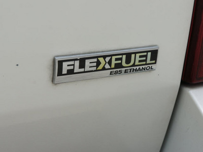 chevrolet tahoe 2008 white suv ltz flex fuel 8 cylinders 2 wheel drive automatic 76087