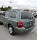 toyota highlander 2004 lt  green suv 4x4 gasoline 6 cylinders all whee drive automatic with overdrive 60546