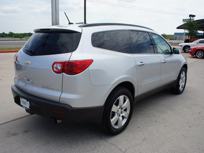 chevrolet traverse 2012 silver ltz gasoline 6 cylinders front wheel drive automatic 76087