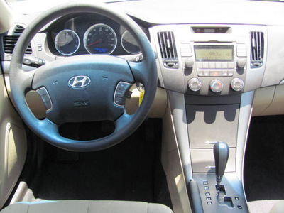 hyundai sonata 2010 tan sedan gls gasoline 4 cylinders front wheel drive automatic 33884