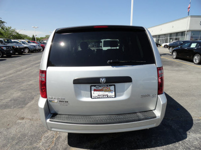 dodge grand caravan 2010 silver van se gasoline 6 cylinders front wheel drive automatic 60443