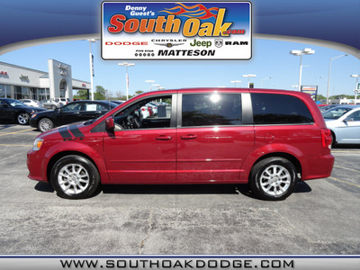 dodge grand caravan 2011 dk  red van r t flex fuel 6 cylinders front wheel drive automatic 60443