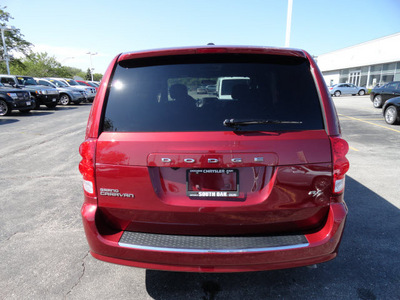 dodge grand caravan 2011 dk  red van r t flex fuel 6 cylinders front wheel drive automatic 60443