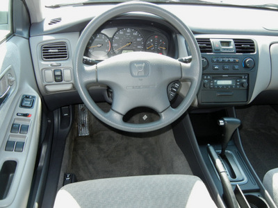 honda accord 2001 silver sedan lx v6 gasoline 6 cylinders front wheel drive automatic 55420