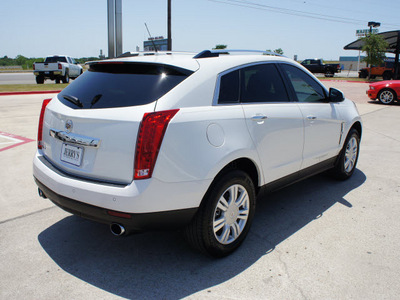 cadillac srx 2011 white gasoline 6 cylinders front wheel drive automatic 76087