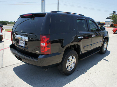 chevrolet tahoe 2007 black suv lt flex fuel 8 cylinders rear wheel drive automatic 76087