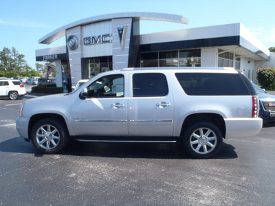 gmc yukon xl 2012 silver suv denali flex fuel 8 cylinders all whee drive automatic with overdrive 28557