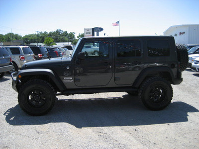 jeep wrangler unlimited 2010 dk  gray suv sport gasoline 6 cylinders 4 wheel drive automatic 62863