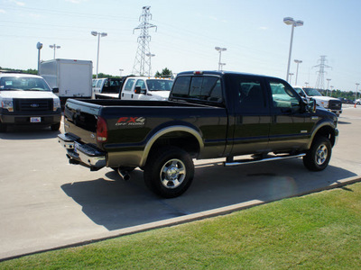 ford f 250 super duty 2006 black lariat diesel 8 cylinders 4 wheel drive automatic with overdrive 76108