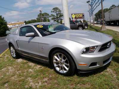 ford mustang 2010 gray coupe v6 premium gasoline 6 cylinders rear wheel drive automatic 32401