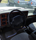 dodge dakota 1994 white pickup truck slt gasoline v8 rear wheel drive automatic 45342