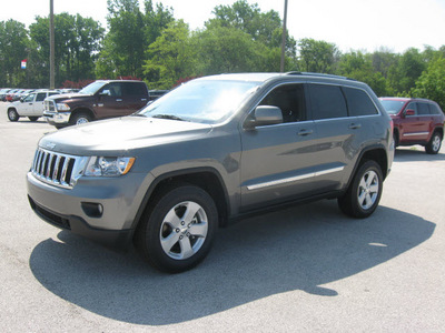 jeep grand cherokee 2012 gray suv laredo x gasoline 6 cylinders 4 wheel drive automatic 45840