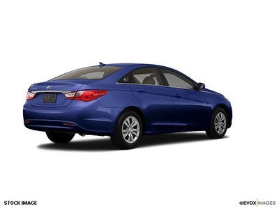 hyundai sonata 2011 sedan gasoline 4 cylinders front wheel drive not specified 28805