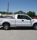 ford f 150 2006 white xlt gasoline 8 cylinders 4 wheel drive automatic with overdrive 62863