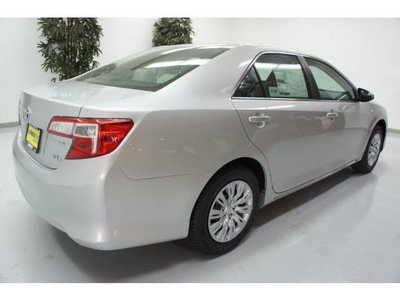 toyota camry hybrid 2012 silver sedan le hybrid 4 cylinders front wheel drive automatic 91731