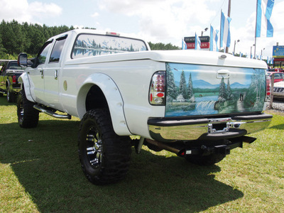 ford f 250 super duty 2006 white xlt gasoline 8 cylinders rear wheel drive automatic 27569