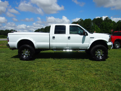 ford f 250 super duty 2006 white xlt gasoline 8 cylinders rear wheel drive automatic 27569