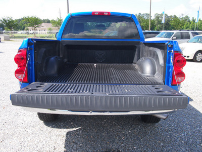 dodge ram pickup 1500 2008 blue pickup truck sxt gasoline 6 cylinders rear wheel drive 6 speed manual 27569