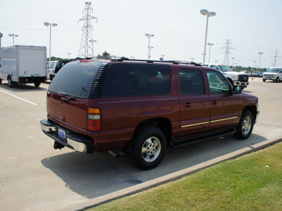 chevrolet suburban 2002 maroon suv 1500 lt flex fuel 8 cylinders rear wheel drive automatic 76108