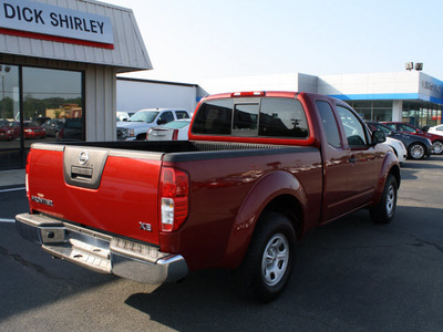 nissan frontier 2007 red xe gasoline 4 cylinders rear wheel drive automatic 27215