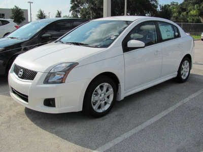 nissan sentra 2012 white sedan s r gasoline 4 cylinders front wheel drive automatic 33884