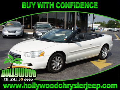 chrysler sebring 2005 white gtc gasoline 6 cylinders front wheel drive automatic 33021