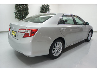 toyota camry 2012 silver sedan xle v6 gasoline 6 cylinders front wheel drive not specified 91731