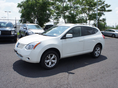 nissan rogue 2009 white suv gasoline 4 cylinders all whee drive automatic 19153
