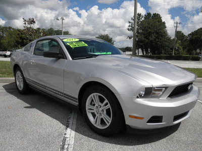 ford mustang 2012 silver coupe v6 gasoline 6 cylinders rear wheel drive 32783