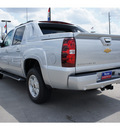 chevrolet avalanche 2012 gray flex fuel 8 cylinders 2 wheel drive 20   x 77090