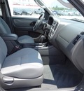 ford escape 2005 silver suv xlt gasoline 6 cylinders front wheel drive 4 speed automatic 77388