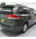 toyota sienna 2012 green van le 8 passenger gasoline 6 cylinders front wheel drive not specified 91731