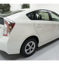 toyota prius 2012 white hatchback two hybrid 4 cylinders front wheel drive automatic 91731