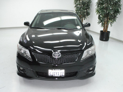 toyota camry 2010 black sedan se gasoline 4 cylinders front wheel drive automatic 91731