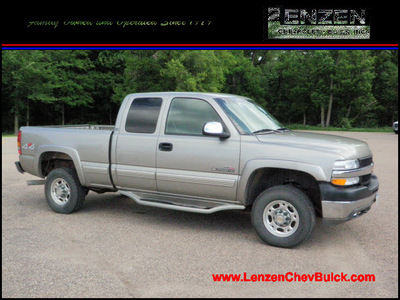 chevrolet silverado 2500hd 2002 silver ls diesel 8 cylinders 4 wheel drive automatic 55318