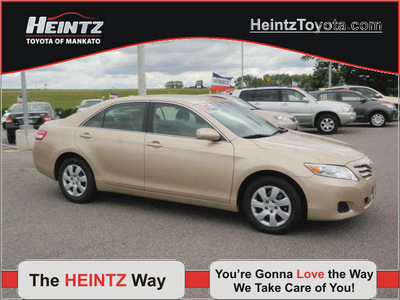 toyota camry 2010 tan sedan le gasoline 4 cylinders front wheel drive automatic 56001