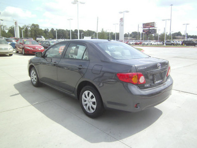 toyota corolla 2010 dk  gray sedan le gasoline 4 cylinders front wheel drive automatic 75503