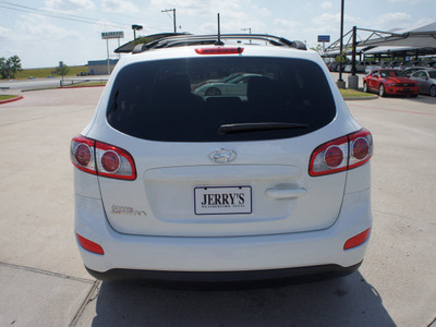 hyundai santa fe 2012 white suv gasoline 4 cylinders front wheel drive automatic 76087