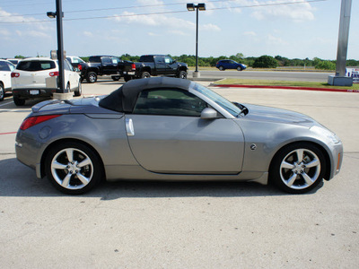 nissan 350z 2008 gray gasoline 6 cylinders rear wheel drive automatic 76087