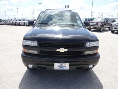 chevrolet tahoe 2010 black suv gasoline 8 cylinders 4 wheel drive automatic 77388