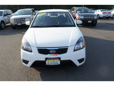 kia rio 2010 white sedan gasoline 4 cylinders front wheel drive automatic with overdrive 08902