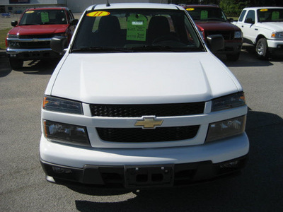 chevrolet colorado 2011 white work truck gasoline 4 cylinders 2 wheel drive automatic 62863