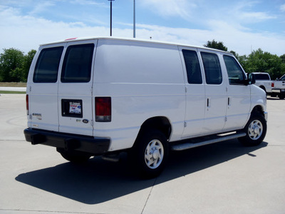 ford e series cargo 2011 white van e 250 flex fuel 8 cylinders rear wheel drive automatic 62708