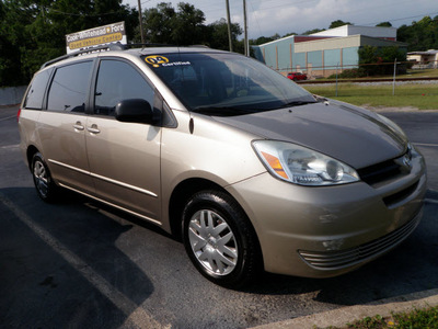 toyota sienna 2004 lt  brown van ce 7 passenger gasoline 6 cylinders front wheel drive automatic 32401