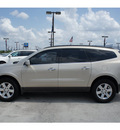 chevrolet traverse 2010 gold suv lt gasoline 6 cylinders front wheel drive automatic 77090