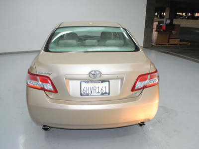 toyota camry 2010 tan sedan le v6 gasoline 6 cylinders front wheel drive automatic 91731