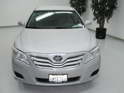 toyota camry 2011 silver sedan le gasoline 4 cylinders front wheel drive automatic 91731