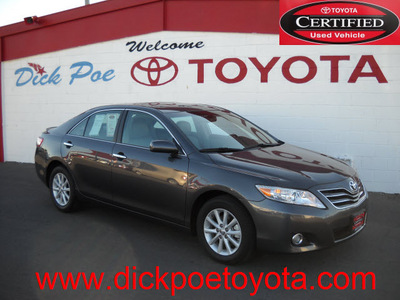 toyota camry 2011 gray sedan gasoline 4 cylinders front wheel drive automatic 79925