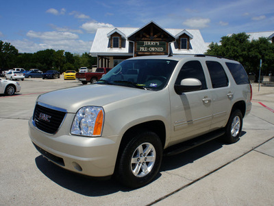 gmc yukon 2011 gold suv flex fuel 8 cylinders 2 wheel drive automatic 76087