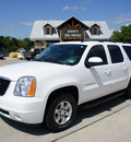 gmc yukon xl 2008 white suv slt gasoline 8 cylinders 2 wheel drive automatic 76087